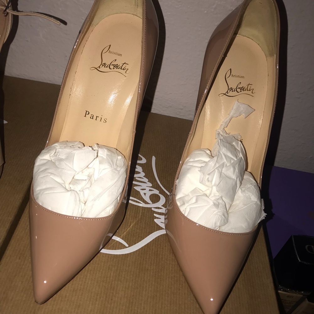 💗Host Pick💗Christian Louboutin Pigalle 120mm
